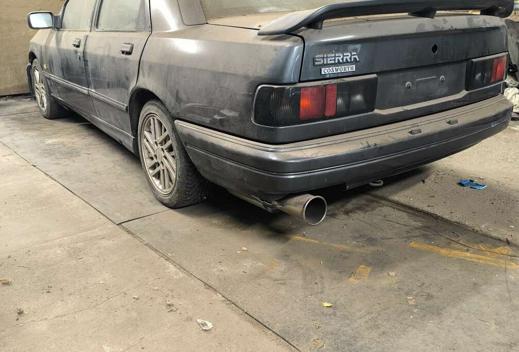 Ford Cosworth + parts