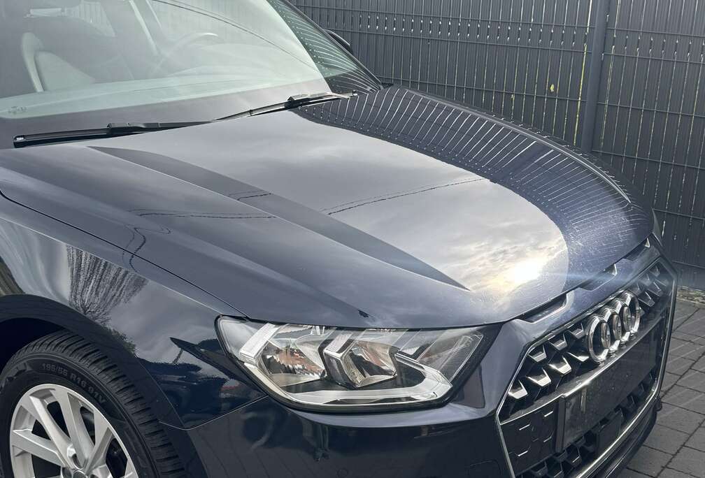 Audi Sportback 30 TFSI Advanced