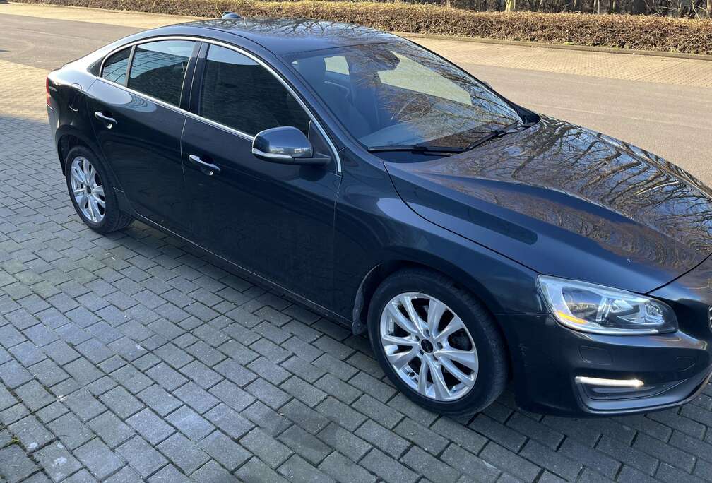 Volvo S60 1.6 D2 Kinetic Powershift Toutes les FACTURES***