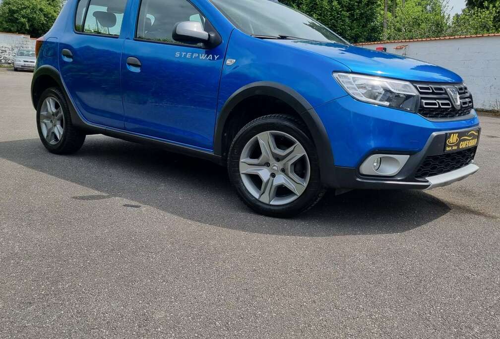 Dacia Sandero Stepway 0.9- / 1 AN GARANTIE