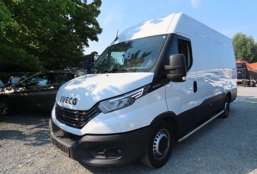 Iveco 35C14V 2.3 Turbo VGT Hi-Matic LAADBRUG 15500eur NETTO