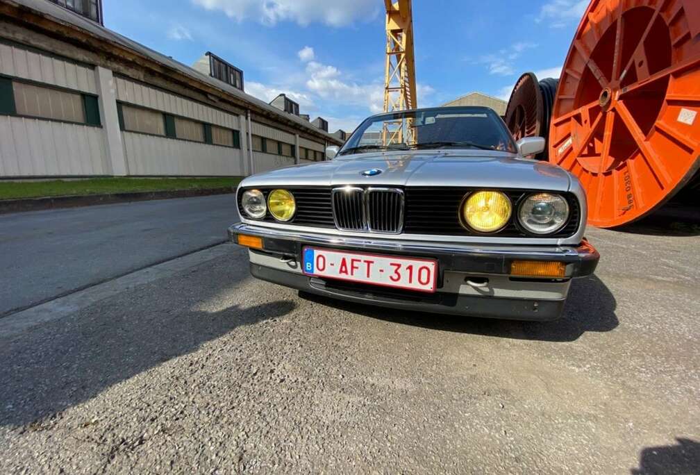 BMW 325i Cabriolet