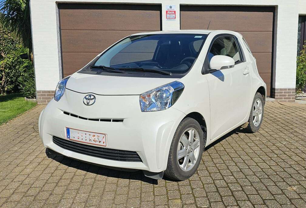 Toyota iQ 1.0i VVT-i Comfort Multidrive