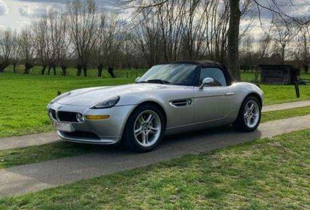 BMW Z8 roadster