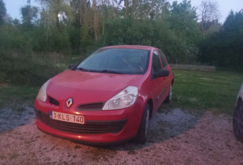 Renault Clio 1.2i 16v Expression