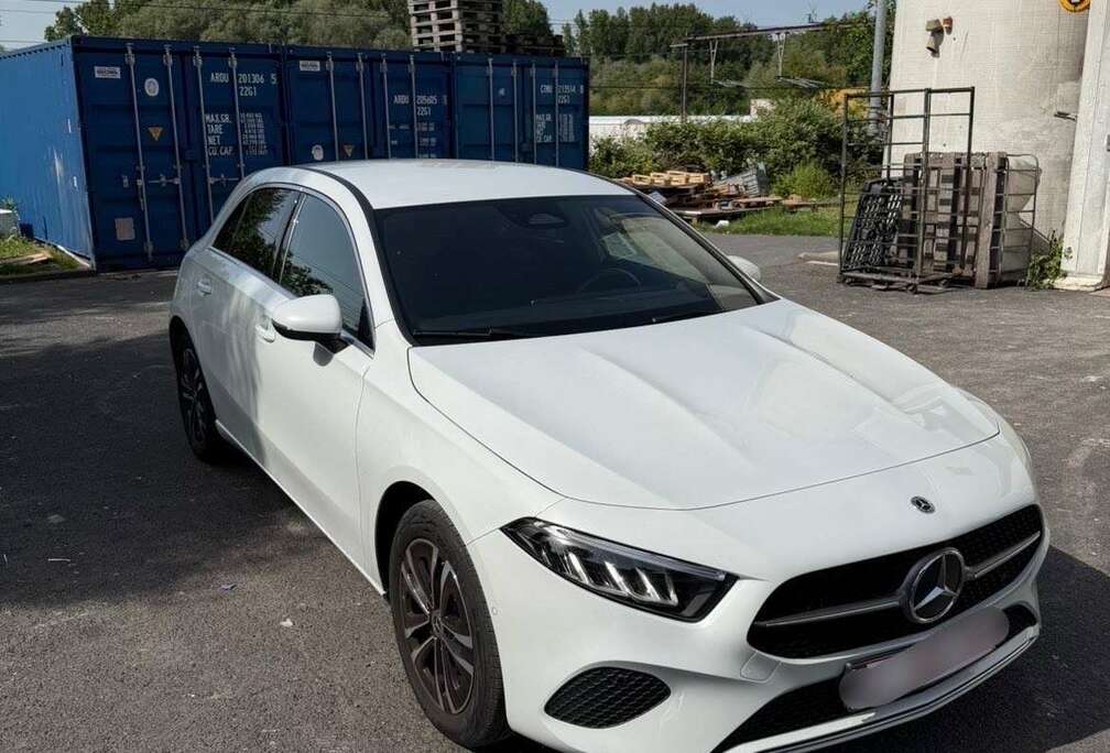 Mercedes-Benz A250 E Business Lines 2024 HYBRIDE/ESSENCE