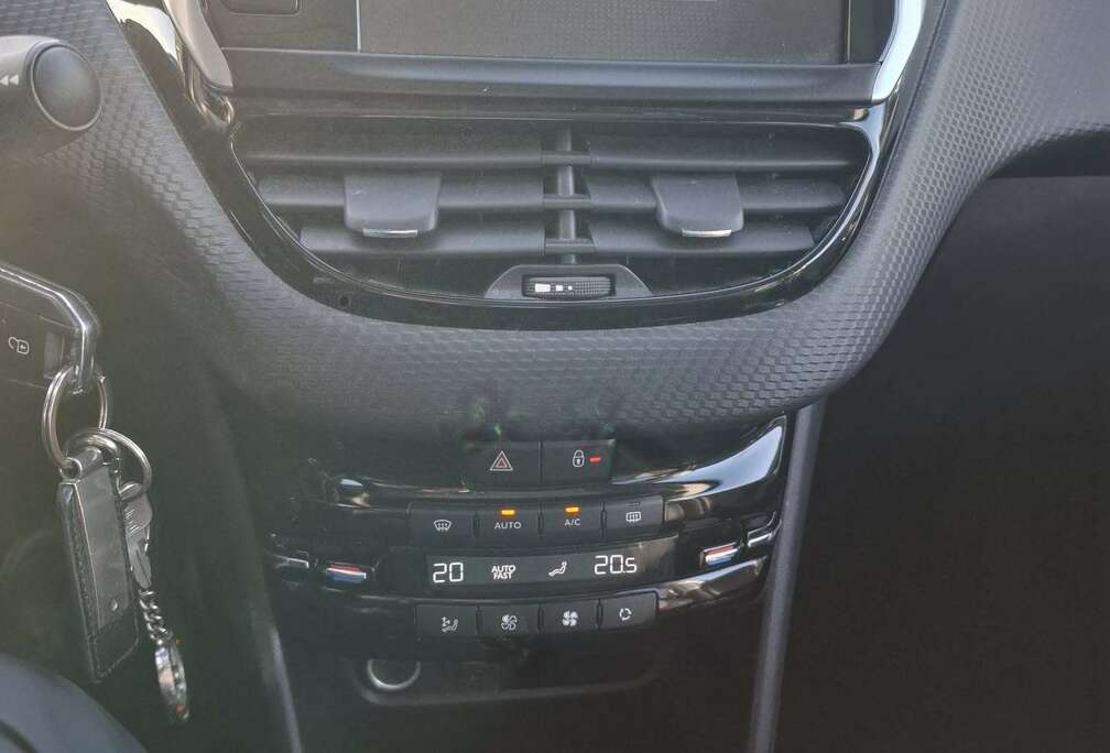 Peugeot 2008 e-HDi FAP 92 STOP