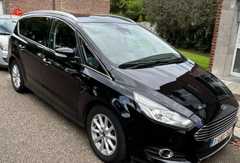 Ford S max