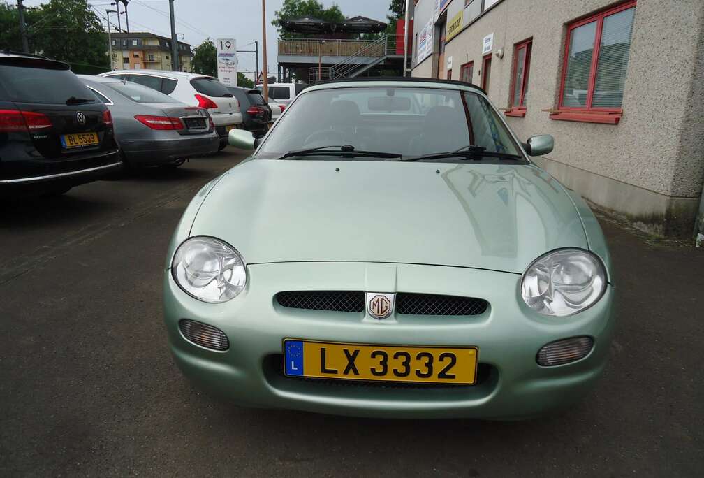 MG 1,8 Auto volant D