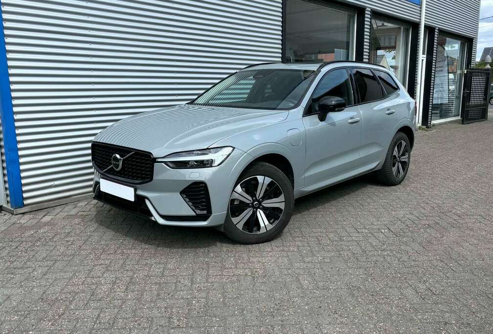Volvo XC60 2.0 T6 PHEV AWD Plus Dark (257kW)