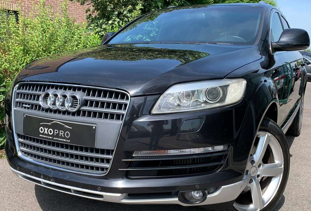 Audi 3.0 TDI QUATTRO / S-Line / Xenon / Cuir / Gps / Camera / Cruise / 1er Propriétaire / VENTE PROFESSIONNEL OU EXPORTATION /