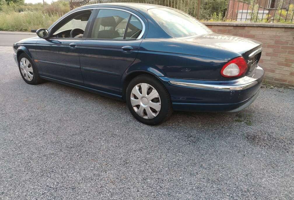 Jaguar 2.0ess v6 automatique