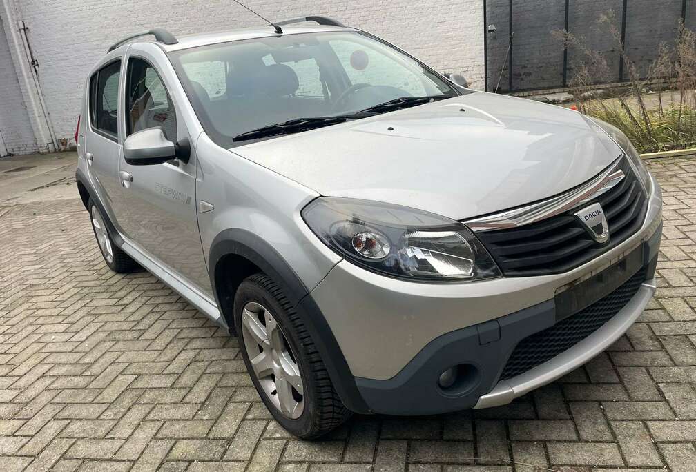 Dacia Stepway 1.6i Benzine 2010 20 000 KM AIRCO