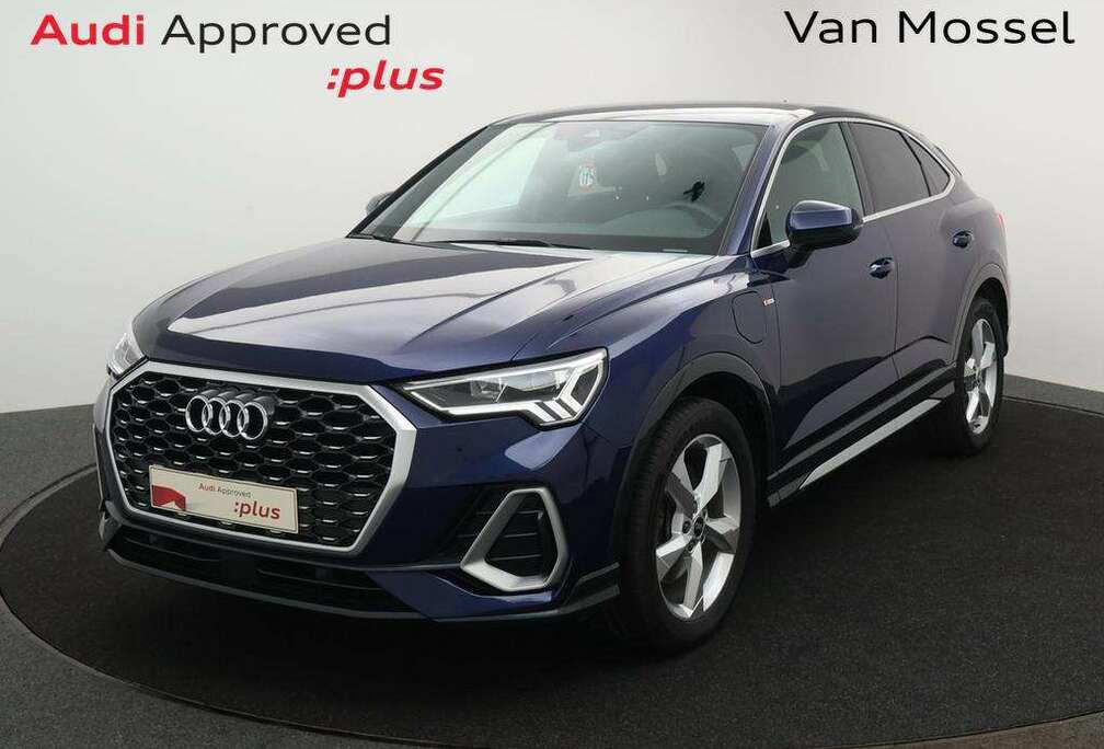 Audi Sportback PHEV Audi Q3 Sportback 45TFSIe 245PK PHEV S-LINE EXTERIOR/INTERIOR *HALF LEDER*NAVI*APP CONNECT*ZETELVERWARMING