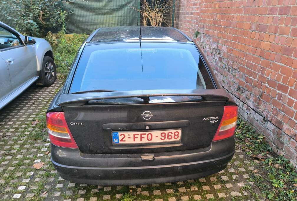 Opel 1.2i XE 16v Comfort