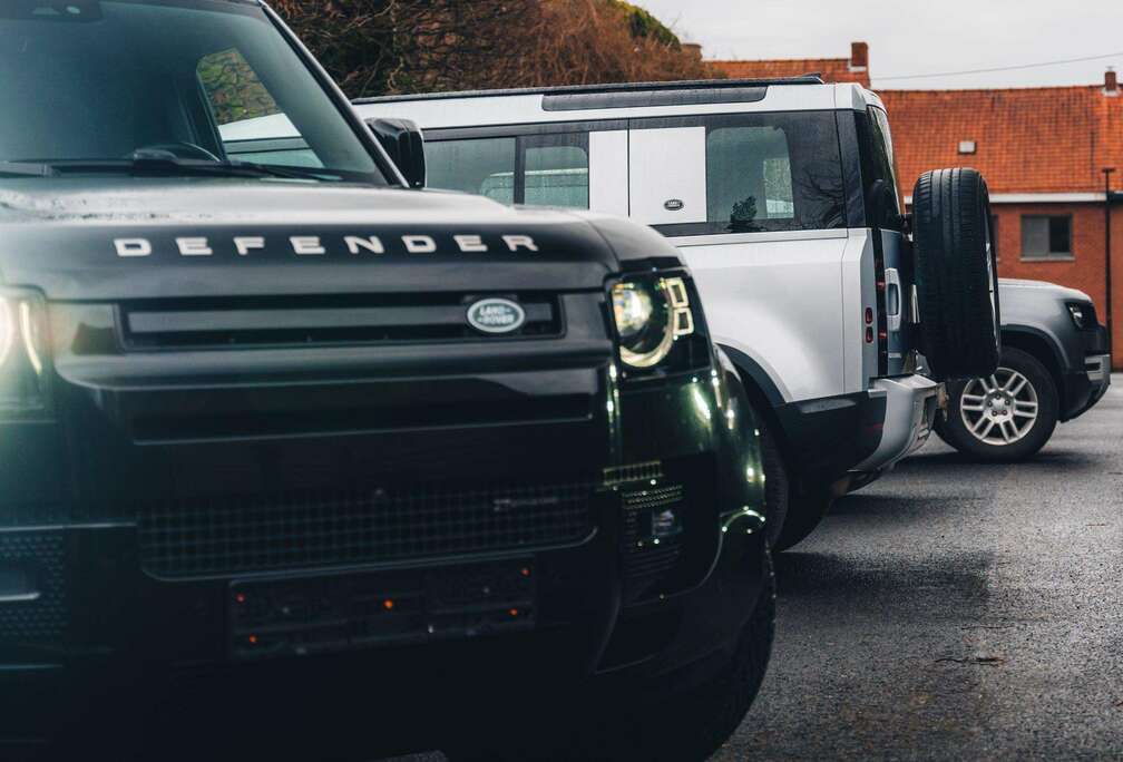 Land Rover Defender 110 D250 X-Dynamic//EX VAT// 7 seats pos