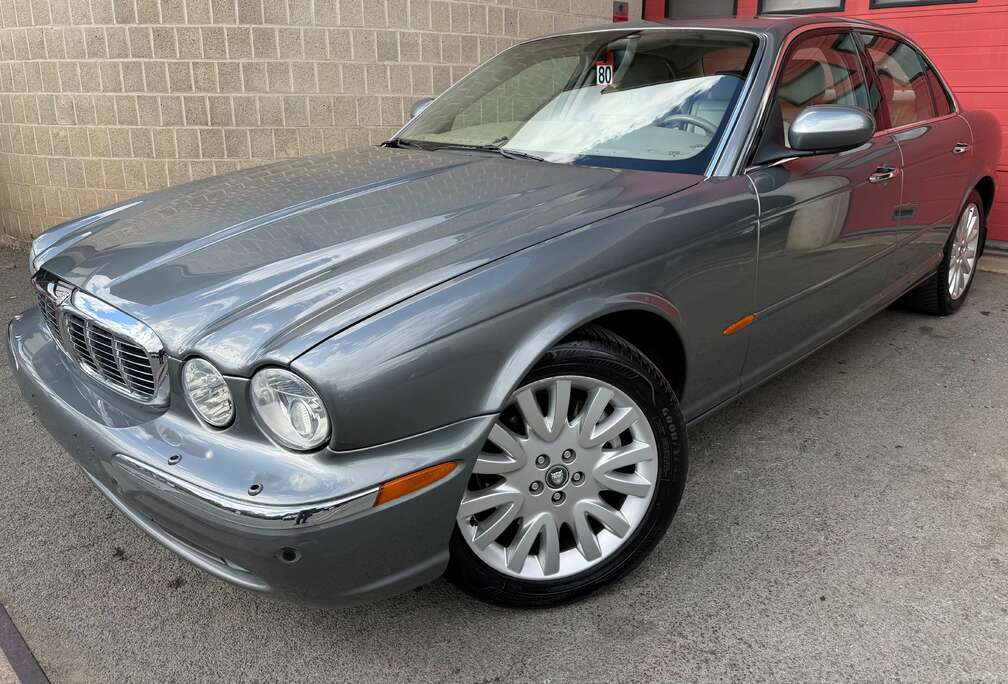 Jaguar Super V8 4.2i V8 32v S/C