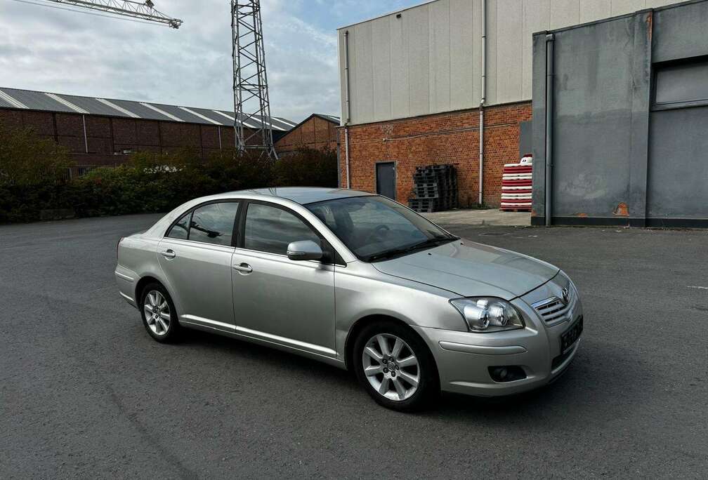 Toyota Avensis 1.8i VVT-i AIRCO DIGITAL JANTE ALUMINIUM