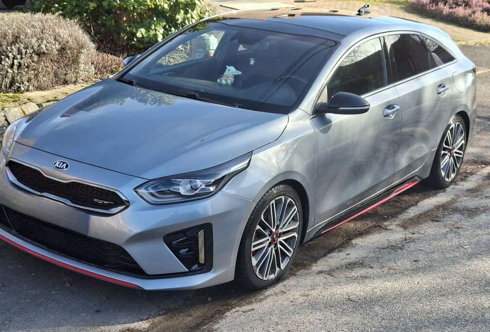 Kia GT 1.6 T-GDi DCT ISG