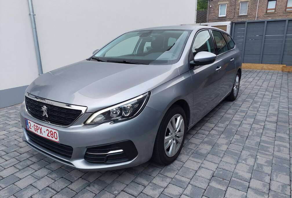 Peugeot 308 SW en parfait état/ Carnet d\'entretien Peugeot