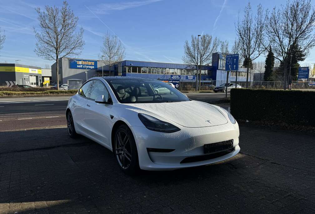 Tesla 78 kWh AWD Long Range Dual Motor (366kW)
