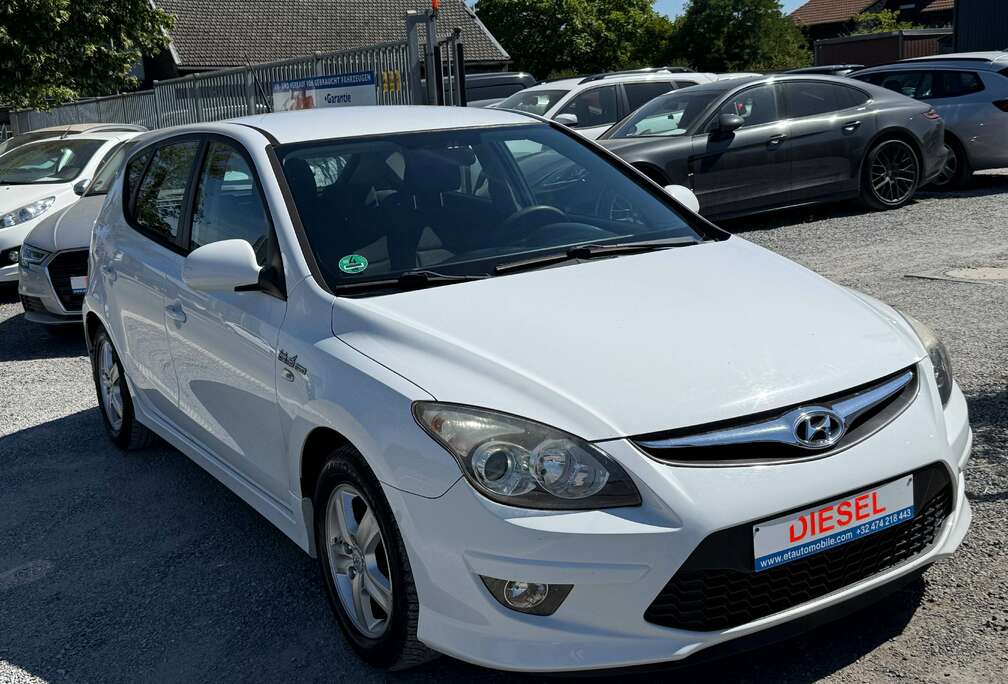 Hyundai i30 1.6*MARCHAND*EXPORT*