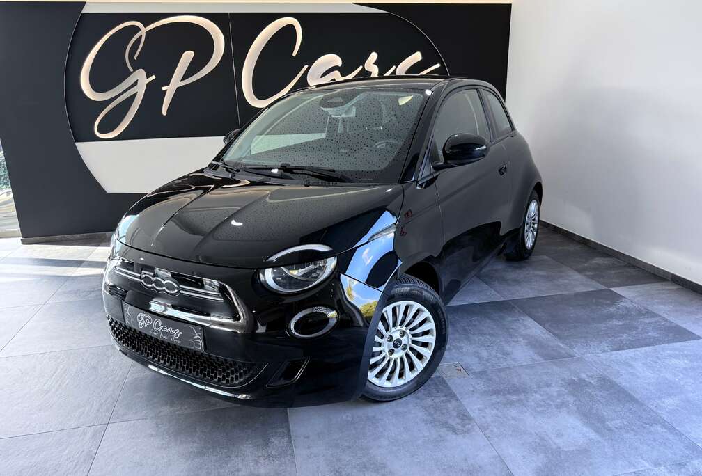 Fiat 500E , état showroom.