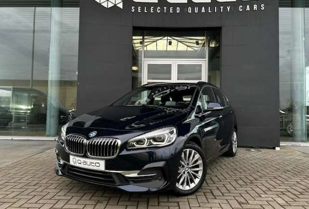 BMW xe iPerf Active Tourer Luxury / HUD / ACC / Cam