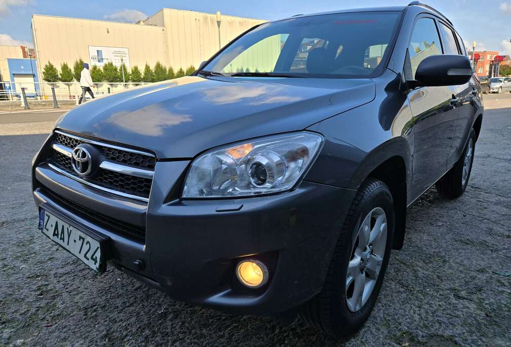 Toyota RAV4 2.0i VVTI ULTRA FULL