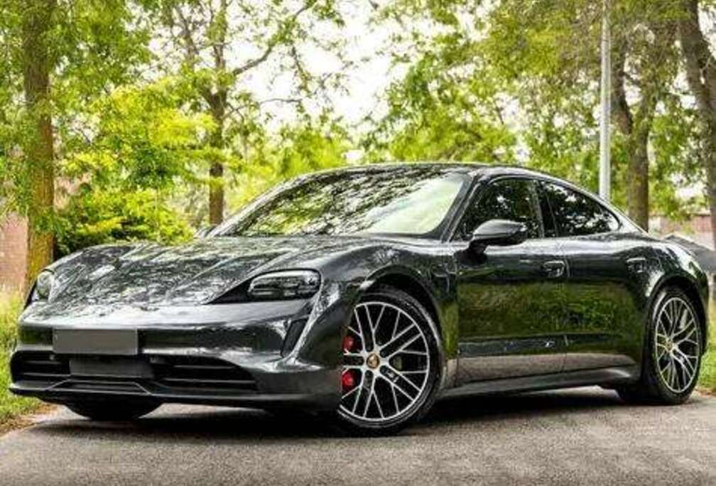 Porsche Taycan 4S Performancebatterie Plus