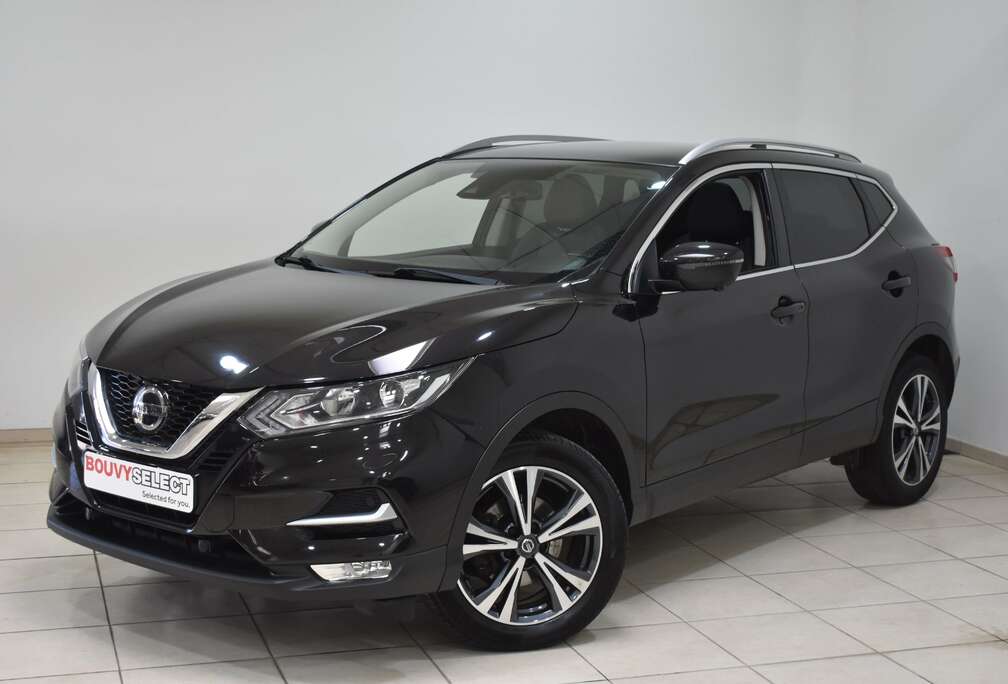 Nissan 1.2DIG-T 115CV N-Connecta NOIR NAVI*CAM360*CRUISE