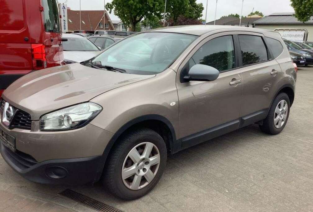 Nissan Qashqai 2 1.6i 2WD Visia