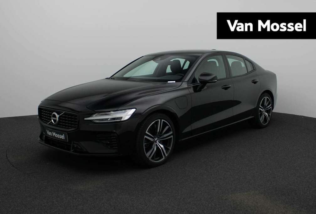 Volvo 2.0 Recharge T8 AWD R-Design  Half-Leder  Navi