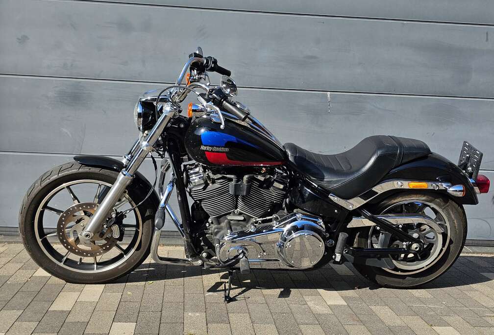 107 - model 2018 - Topstaat! Vance&Hines!