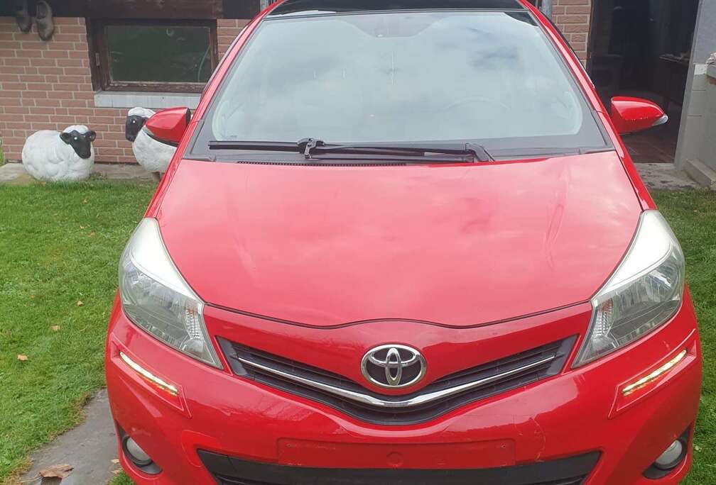 Toyota 1.33i VVT-i Lounge