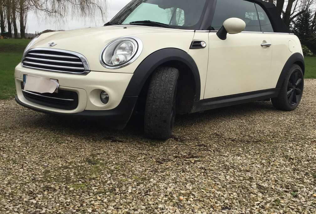 MINI Mini Cabriolet 1.6i Cooper