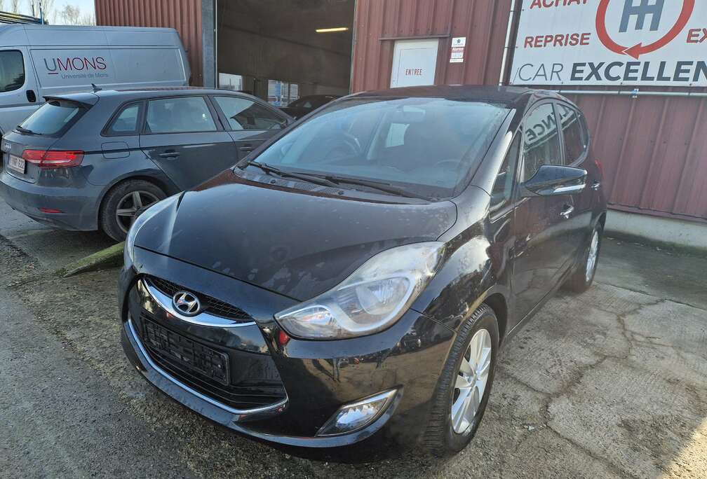 Hyundai iX20 1.6 CRDi Cross