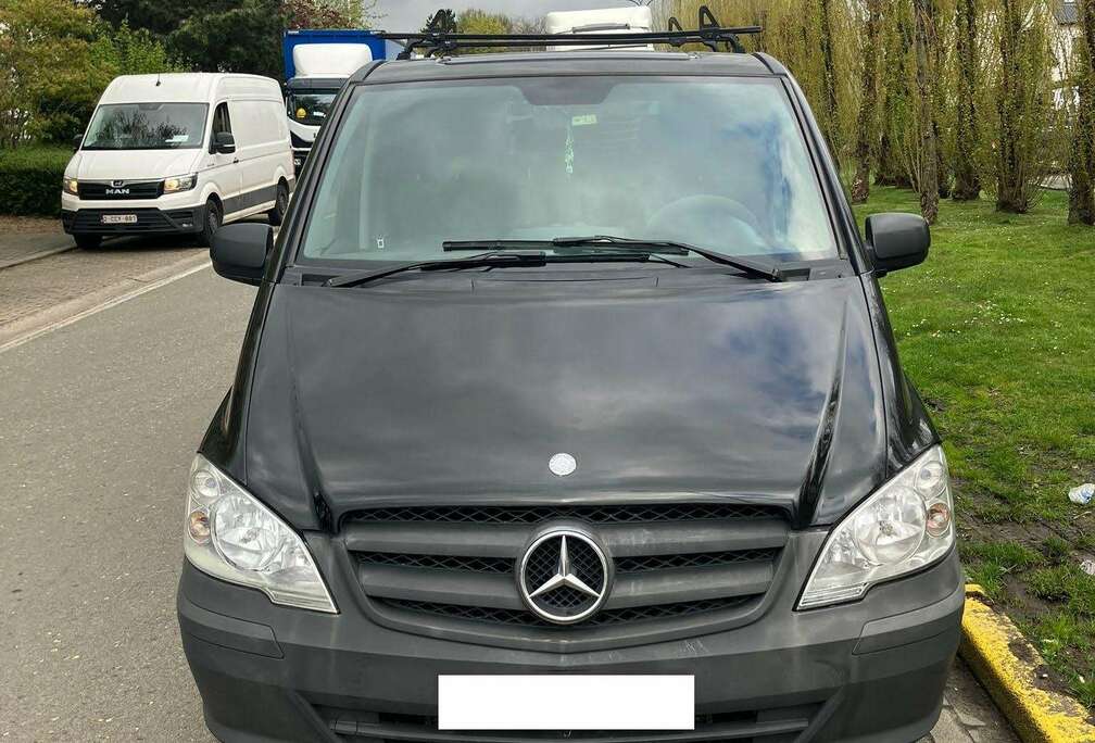 Mercedes-Benz Vito 113 CDI Lang - Automatic - 9 zit