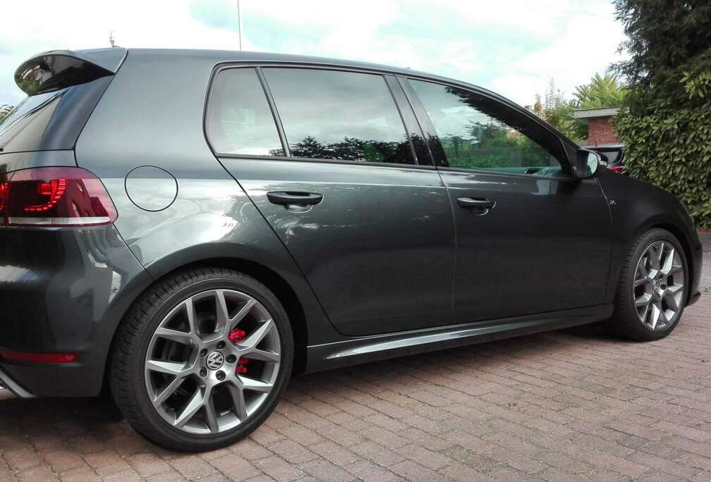 Volkswagen Golf GTI 2.0 TSI Edition 35