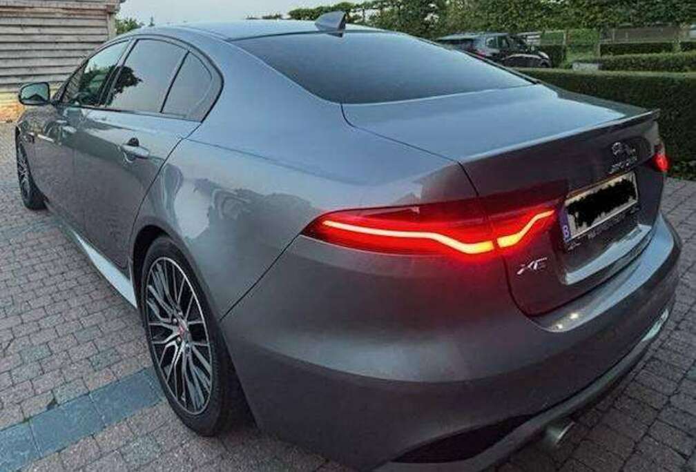 Jaguar R-Dynamic