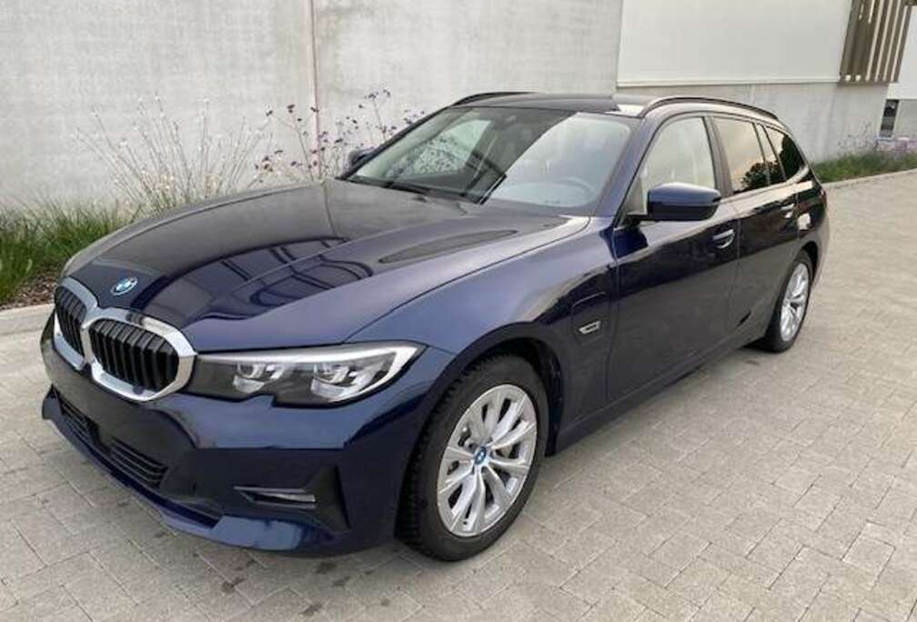 BMW Touring 330eA PHEV - BUSINESS PACK - TOPAANBOD!!