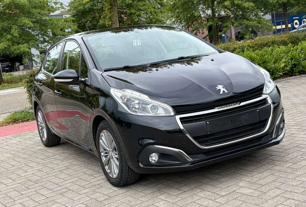 Peugeot 1.2i Airco, Cruise, Bluetooth, 1jaar garantie