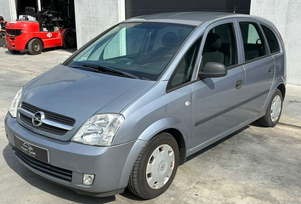 Opel 1.6i SE Essentia