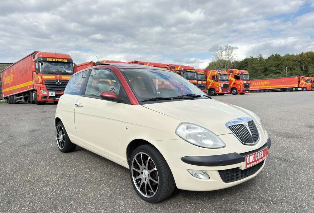 Lancia 1.4i Airco panoramische dak GARANTIE