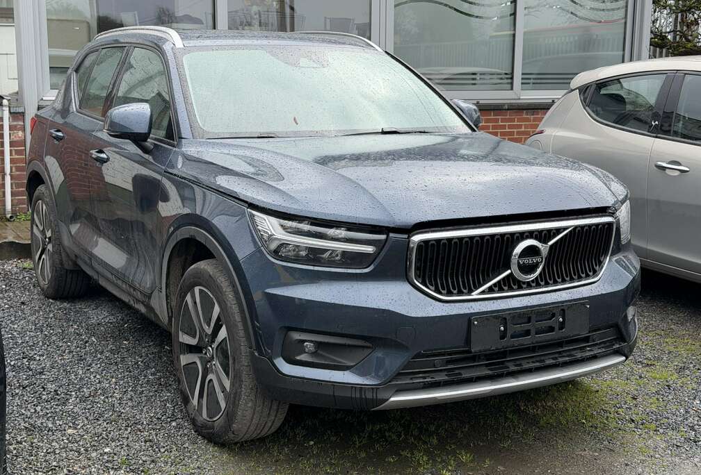 Volvo XC40 1.5 T2 Momentum Pro MARCHAND/EXPORT
