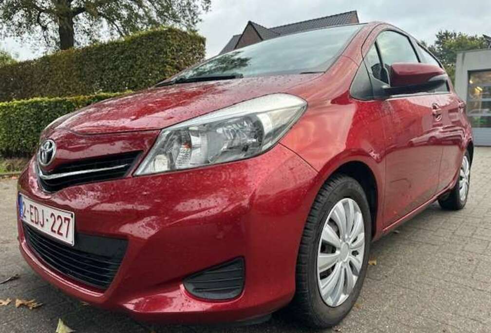 Toyota 1.33i VVT-i Comfort met opties in zeer goede staat