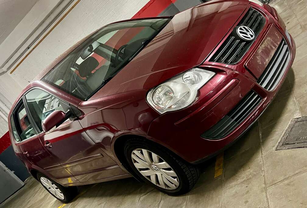 Volkswagen Polo 1.2 essence 5 portes Airco Sièges Chauffants