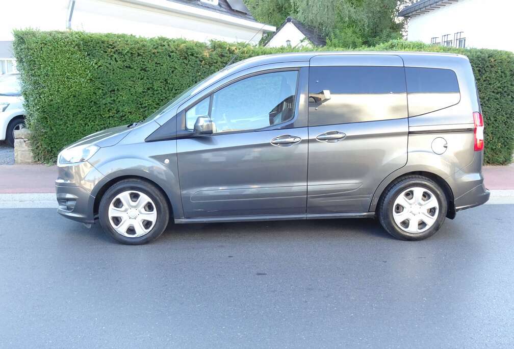 Ford Tourneo Courier 1.0 EcoBoost Sport