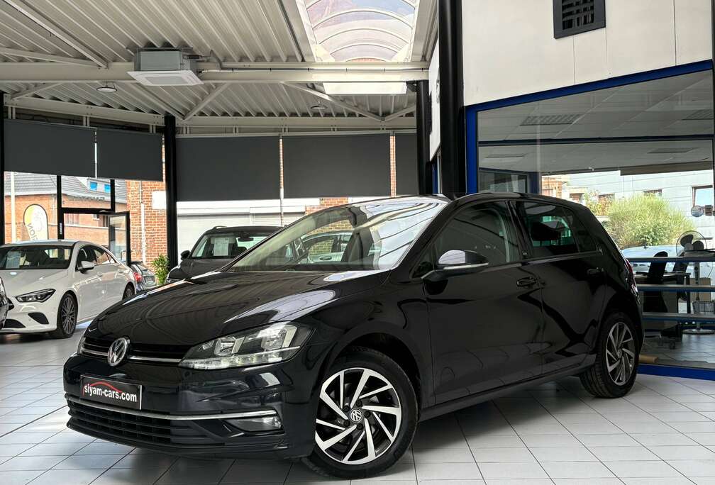 Volkswagen Golf 1.6 TDi *SOUND * CUIR * GPS * CAMERA * CARPLAY * JANTES *