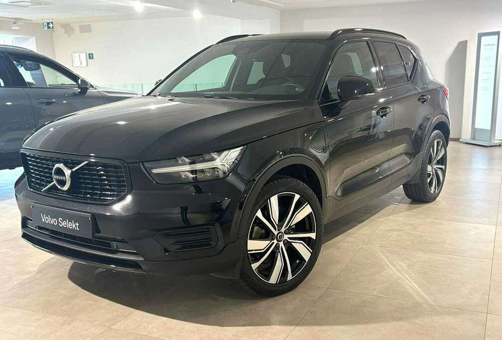 Volvo Recharge R-Design, T4 plug-in hybrid